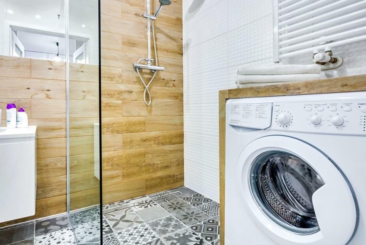 Bluebird City Center Apartman Wrocław Kültér fotó